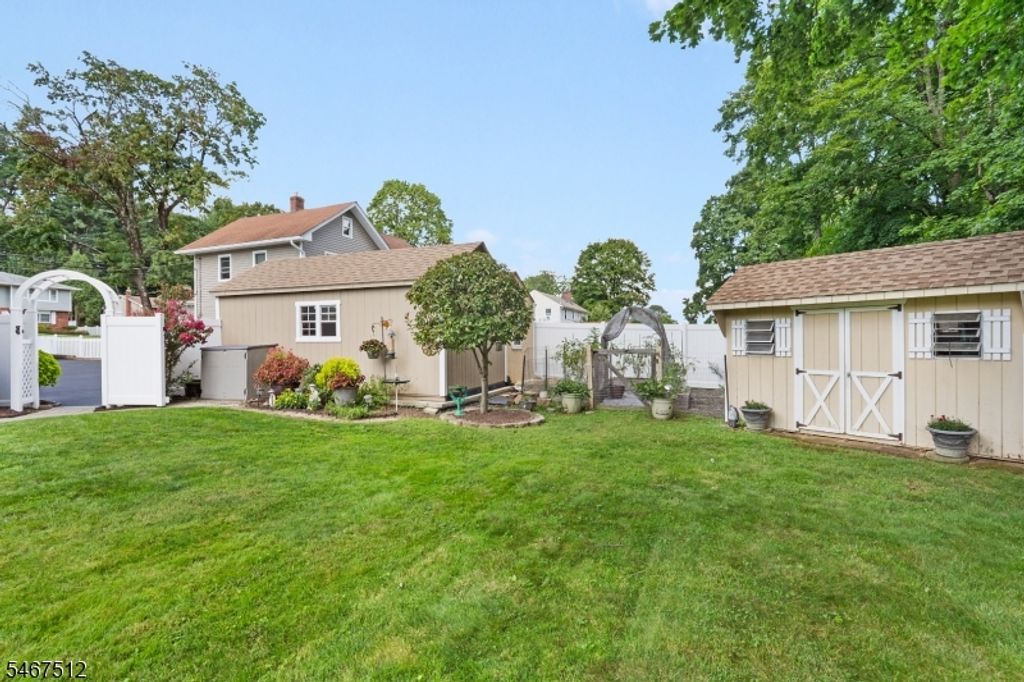 58 N Hillside Ave, Roxbury Twp., NJ 07847 — photo 4