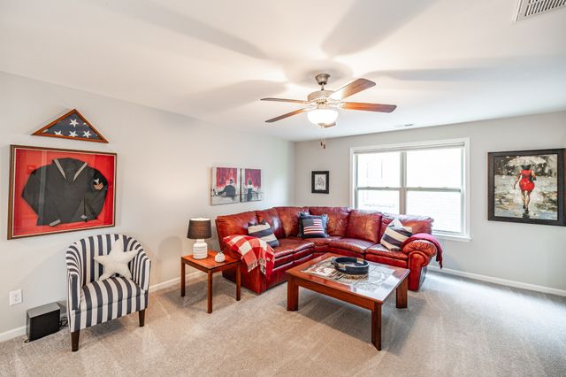 2044 Albatross Way, Gallatin, TN 37066