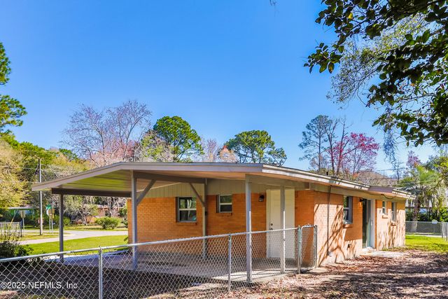 9246 SPOTTSWOOD Road, Jacksonville, FL 32208