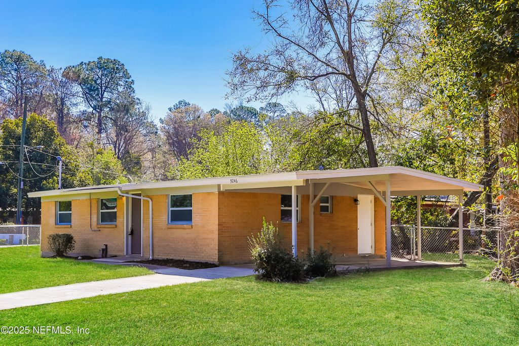 9246 SPOTTSWOOD Road, Jacksonville, FL 32208