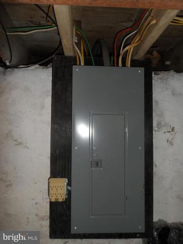 1224 E STATE ST, Trenton, NJ 08609