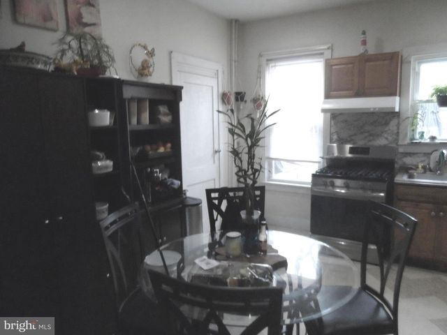 1224 E STATE ST, Trenton, NJ 08609