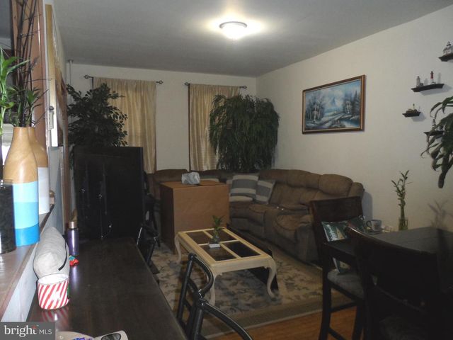 1224 E STATE ST, Trenton, NJ 08609