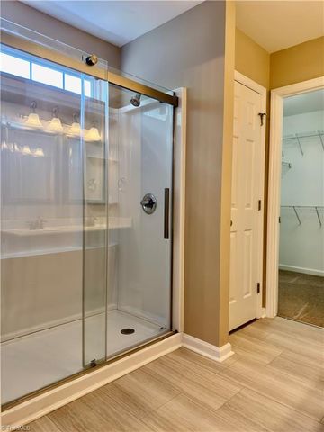 3792 Vanhoe Lane, Jamestown, NC 27282