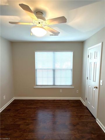 3792 Vanhoe Lane, Jamestown, NC 27282