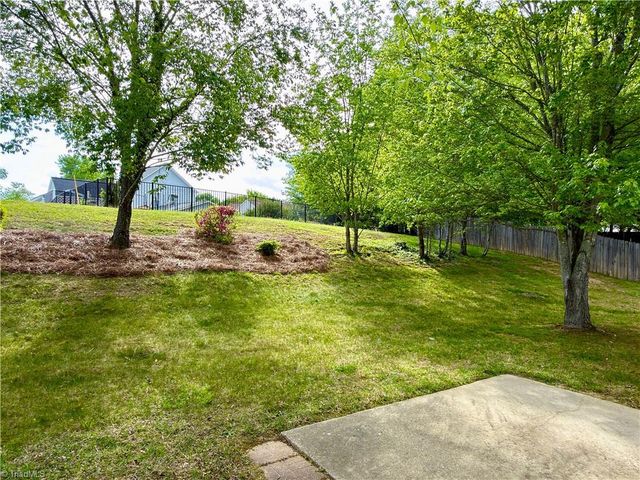 3792 Vanhoe Lane, Jamestown, NC 27282