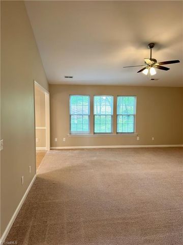 3792 Vanhoe Lane, Jamestown, NC 27282