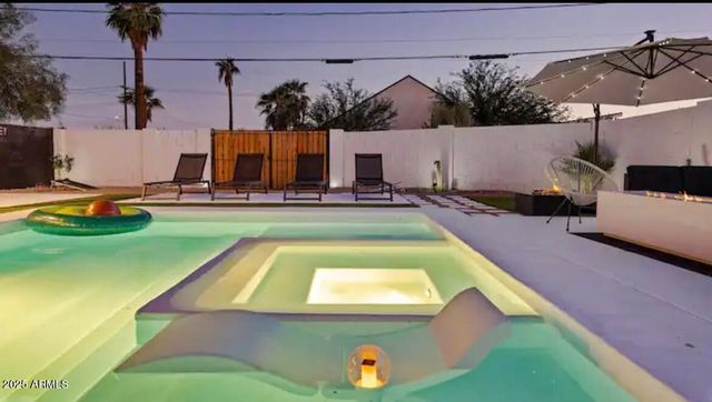1450 E Hoover Avenue, Phoenix, AZ 85006