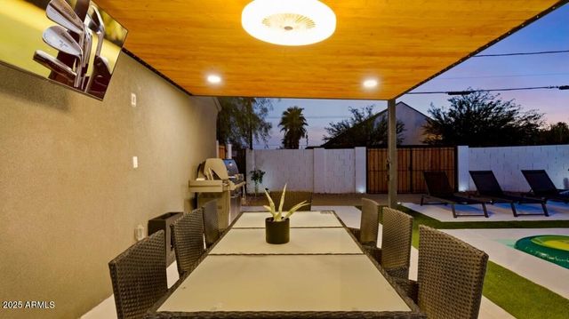 1450 E Hoover Avenue, Phoenix, AZ 85006