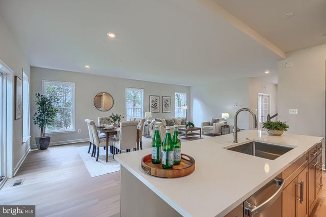 6060 FLOREY RD, Hanover, MD 21076