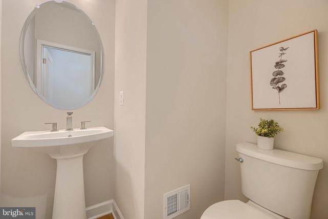 6060 FLOREY RD, Hanover, MD 21076
