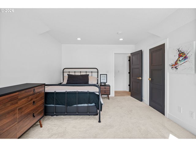 852 NORTHSHORE Rd, Lake Oswego, OR 97034