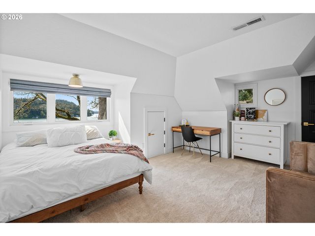 852 NORTHSHORE Rd, Lake Oswego, OR 97034
