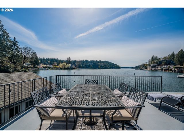 852 NORTHSHORE Rd, Lake Oswego, OR 97034