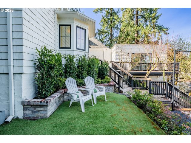 852 NORTHSHORE Rd, Lake Oswego, OR 97034