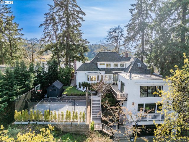 852 NORTHSHORE Rd, Lake Oswego, OR 97034