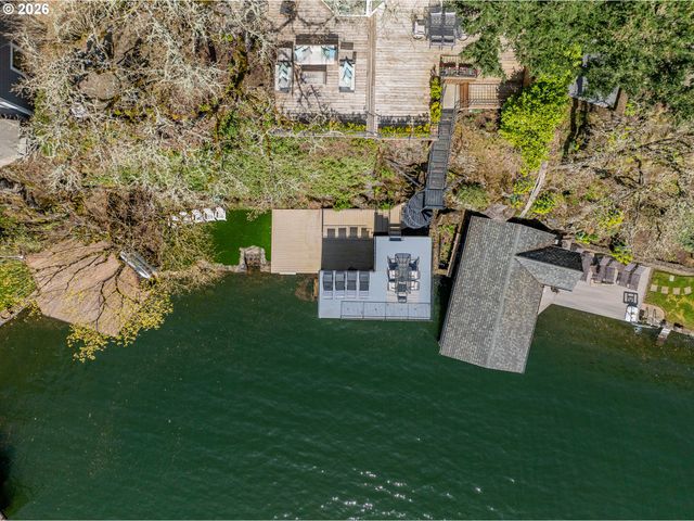 852 NORTHSHORE Rd, Lake Oswego, OR 97034