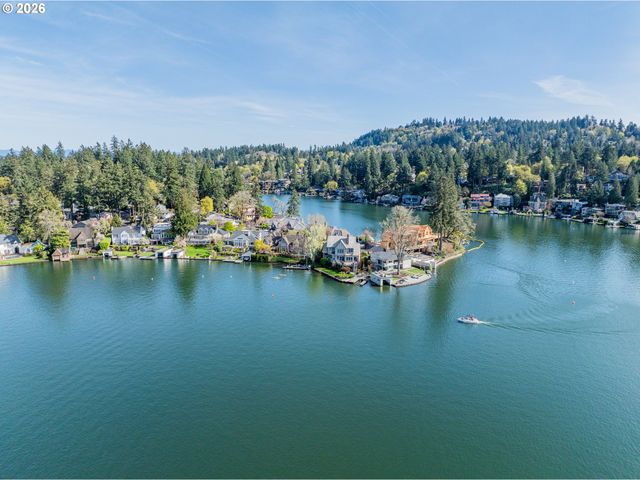 852 NORTHSHORE Rd, Lake Oswego, OR 97034