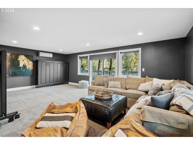 852 NORTHSHORE Rd, Lake Oswego, OR 97034