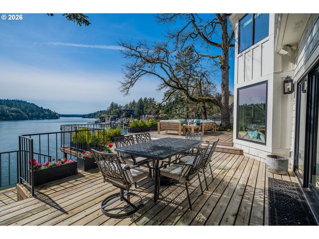 852 NORTHSHORE Rd, Lake Oswego, OR 97034