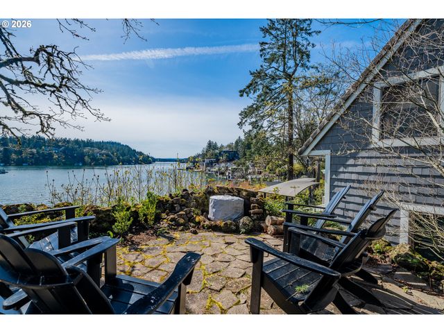 852 NORTHSHORE Rd, Lake Oswego, OR 97034