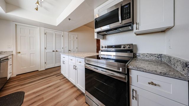 3031 N Civic Center Plaza Unit 317, Scottsdale, AZ 85251