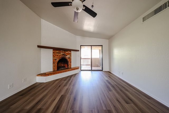 3031 N Civic Center Plaza Unit 317, Scottsdale, AZ 85251