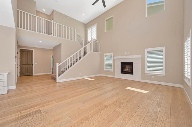 5460 2nd St, Rocklin, CA 95677