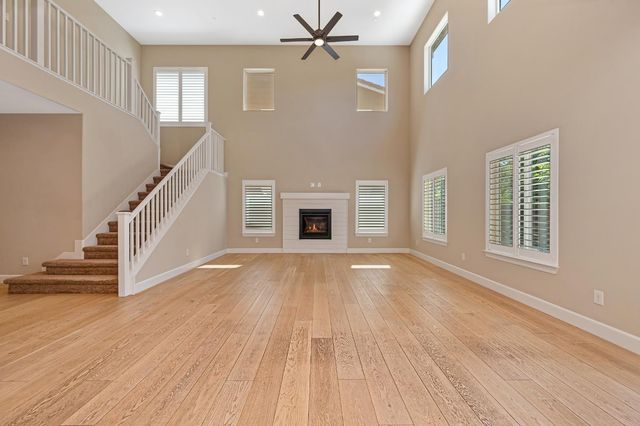 5460 2nd St, Rocklin, CA 95677