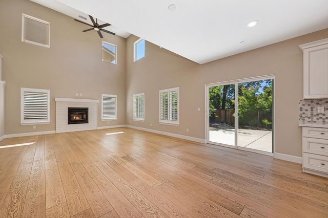 5460 2nd St, Rocklin, CA 95677