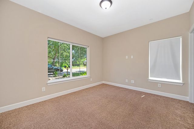 5460 2nd St, Rocklin, CA 95677