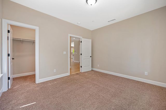 5460 2nd St, Rocklin, CA 95677
