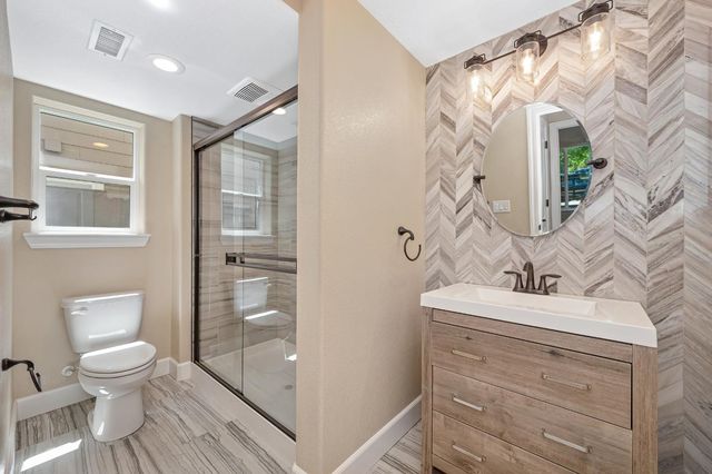 5460 2nd St, Rocklin, CA 95677