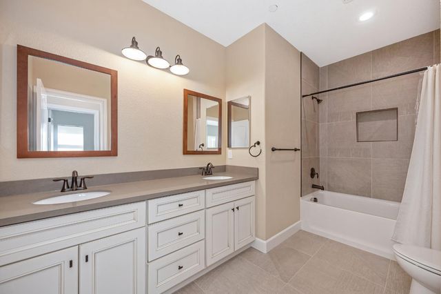 5460 2nd St, Rocklin, CA 95677