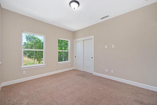 5460 2nd St, Rocklin, CA 95677