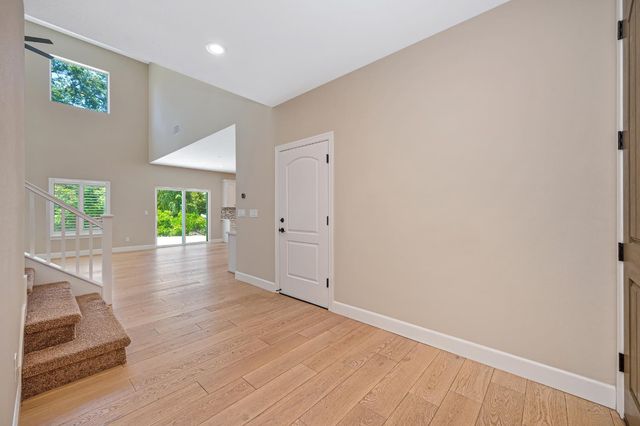 5460 2nd St, Rocklin, CA 95677