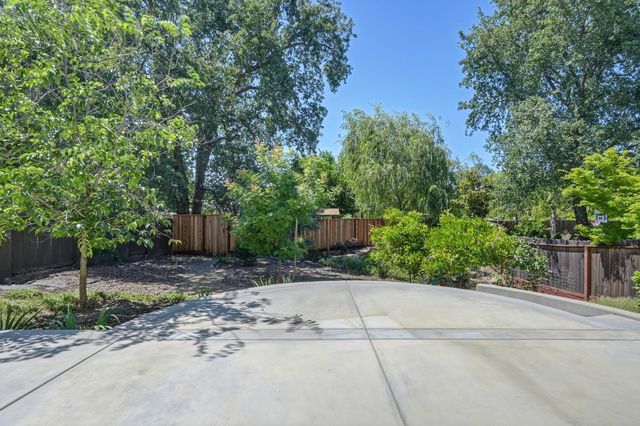 5460 2nd St, Rocklin, CA 95677