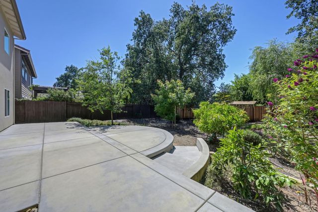 5460 2nd St, Rocklin, CA 95677