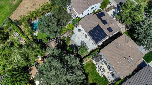 5460 2nd St, Rocklin, CA 95677