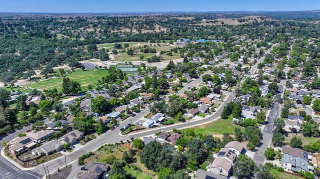 5460 2nd St, Rocklin, CA 95677