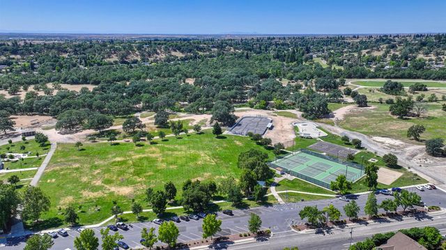 5460 2nd St, Rocklin, CA 95677