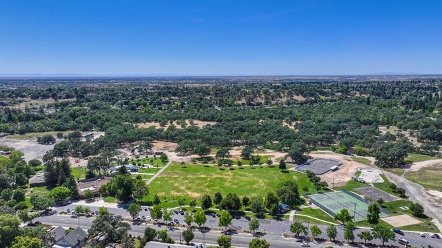 5460 2nd St, Rocklin, CA 95677