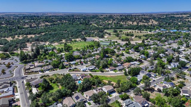 5460 2nd St, Rocklin, CA 95677