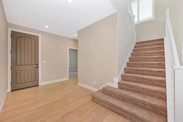 5460 2nd St, Rocklin, CA 95677