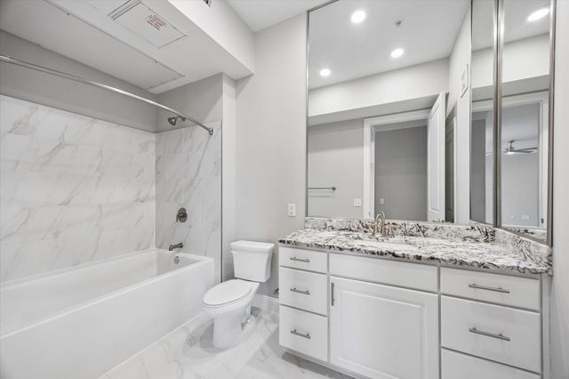 2111 Austin Street 624, Houston, TX 77002