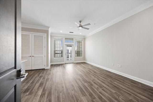 2111 Austin Street 624, Houston, TX 77002
