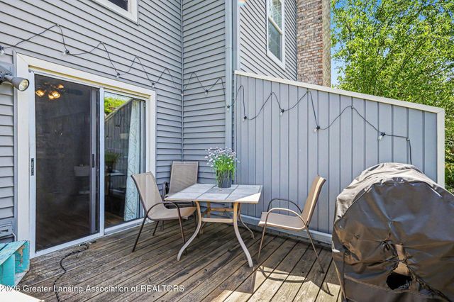 1775 Whitegate Lane, East Lansing, MI 48823