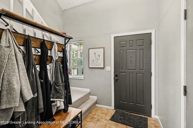 1775 Whitegate Lane, East Lansing, MI 48823