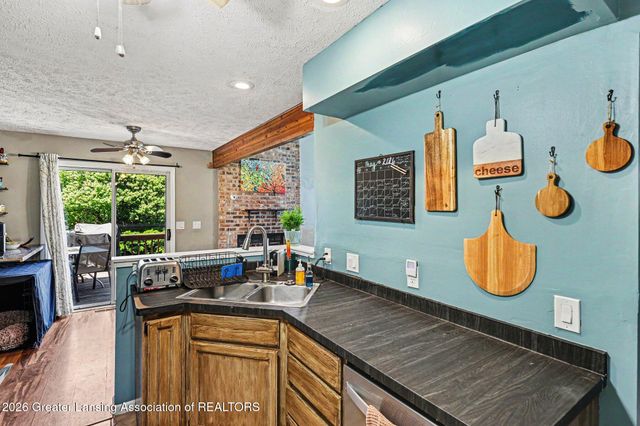 1775 Whitegate Lane, East Lansing, MI 48823