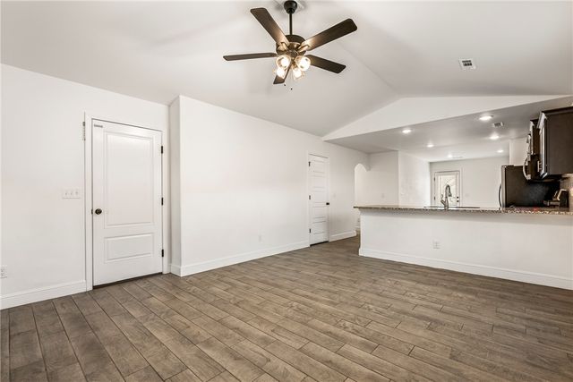 1513 Emma Street, Gentry, AR 72734